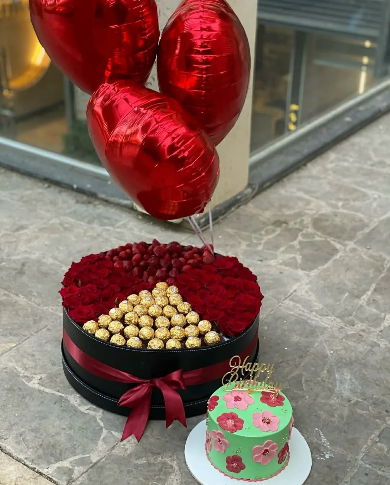 Grand Rose Indulgence Gift Box