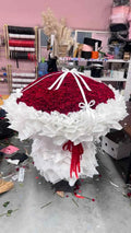 Ultra Luxury 1000+ Red Roses Oversized Bouquet